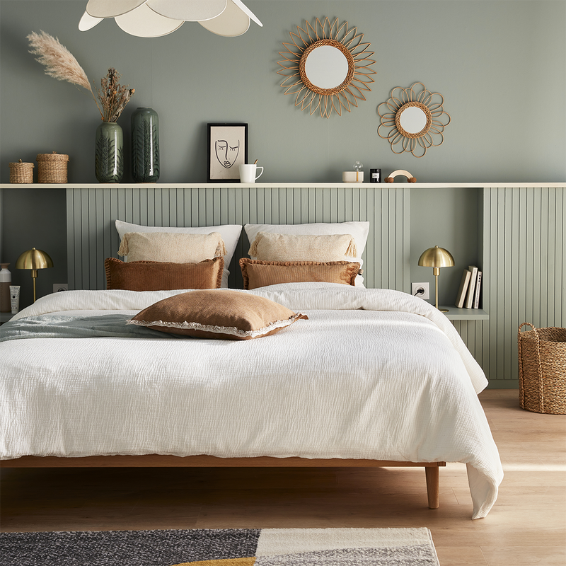 Déco chambre tons vert de gris, beige et blanc, nature