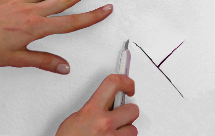 faire une incision au niveau de l'interrupteur