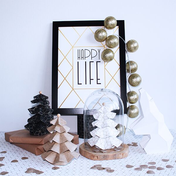 Créer des sapins de Noël DIY en papier peint