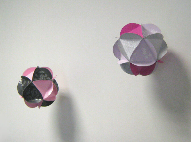 boules déco de papier peint