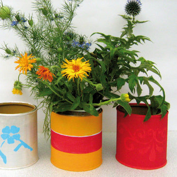 Transformer un pot de peinture en vase déco