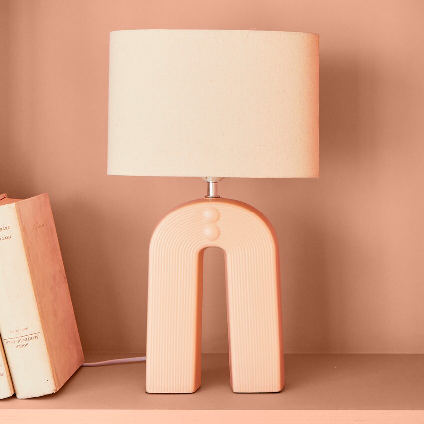 Lampe forme arches beige rosé Osiris nouvel antique