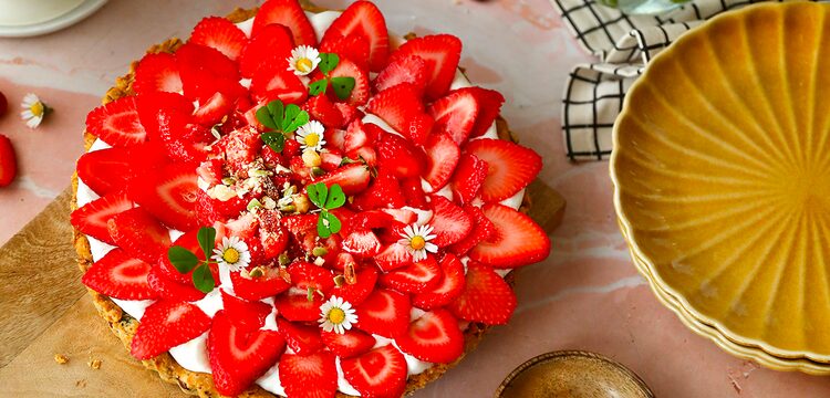 Tarte granola fraises et chantilly Maiacha