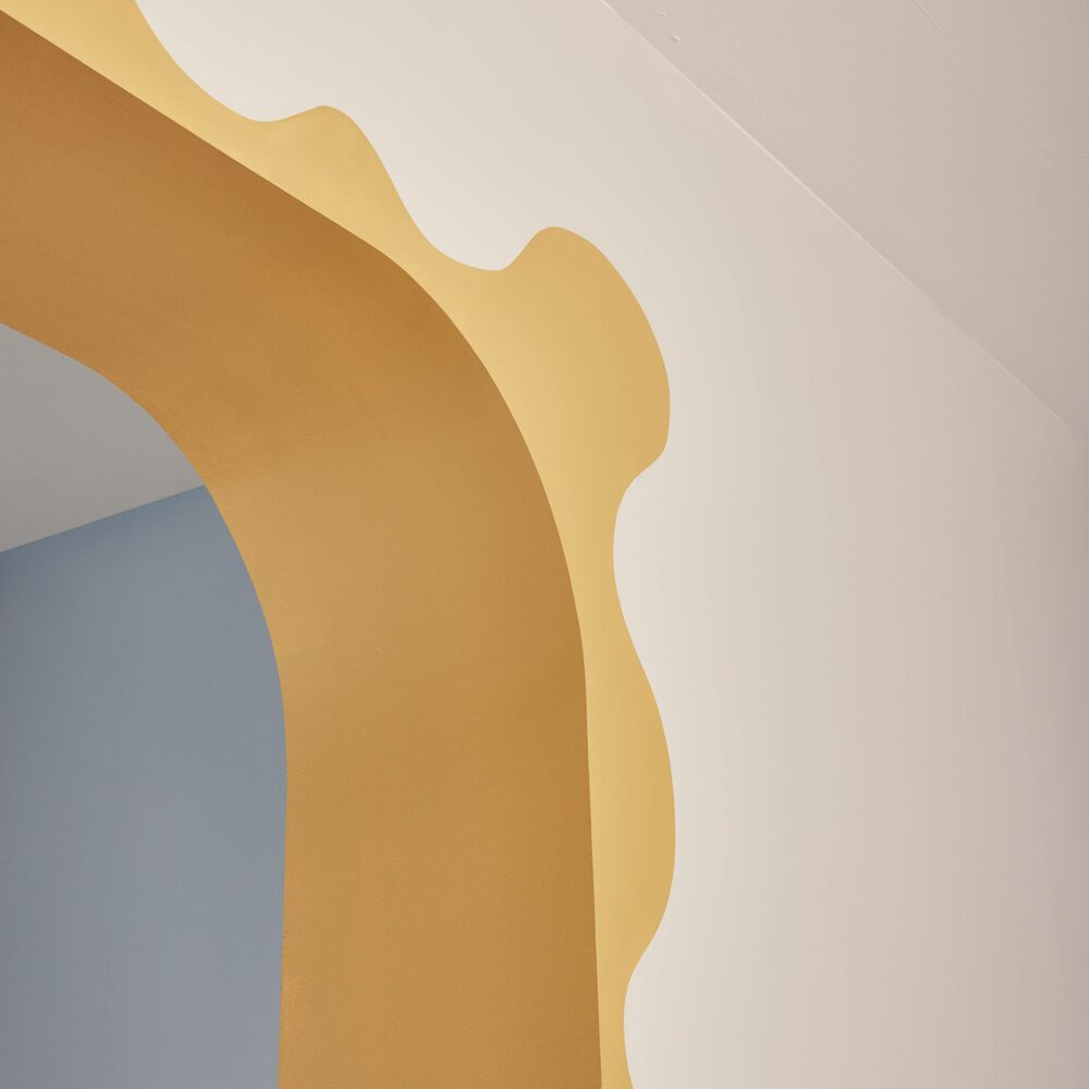 cadre porte peinture jaune fantaisie