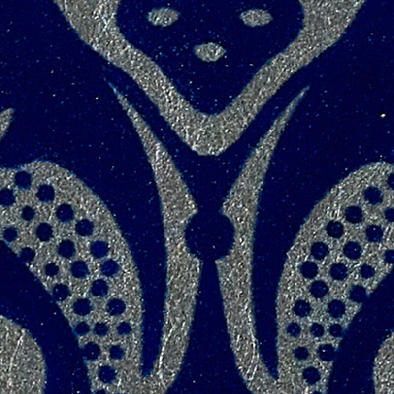 Papier peint intissé floqué FOREST MUSES coloris bleu nuit