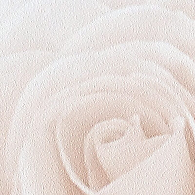 Papier peint LIT DE ROSES coloris rose tendre