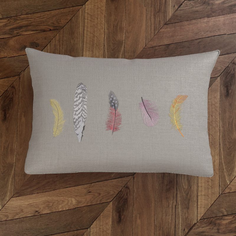 Housse de coussin FEATHERS coloris café au lait 40 x 60 cm