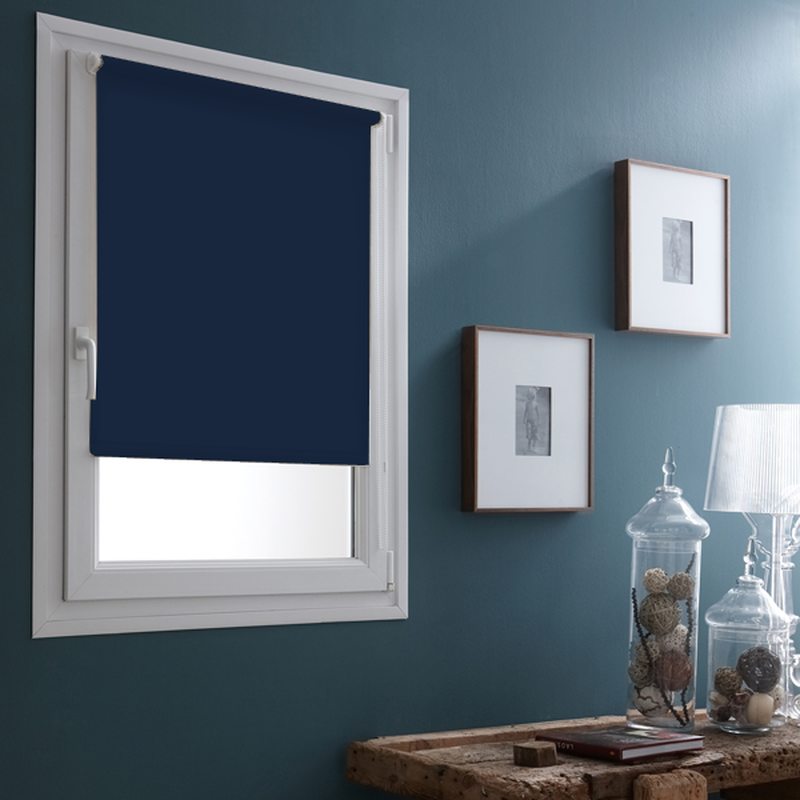 Store enrouleur EASY ROLL OCCULTANT coloris bleu marine 87 x 170 cm