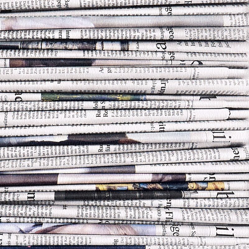 Papier peint NEWSPAPER coloris blanc