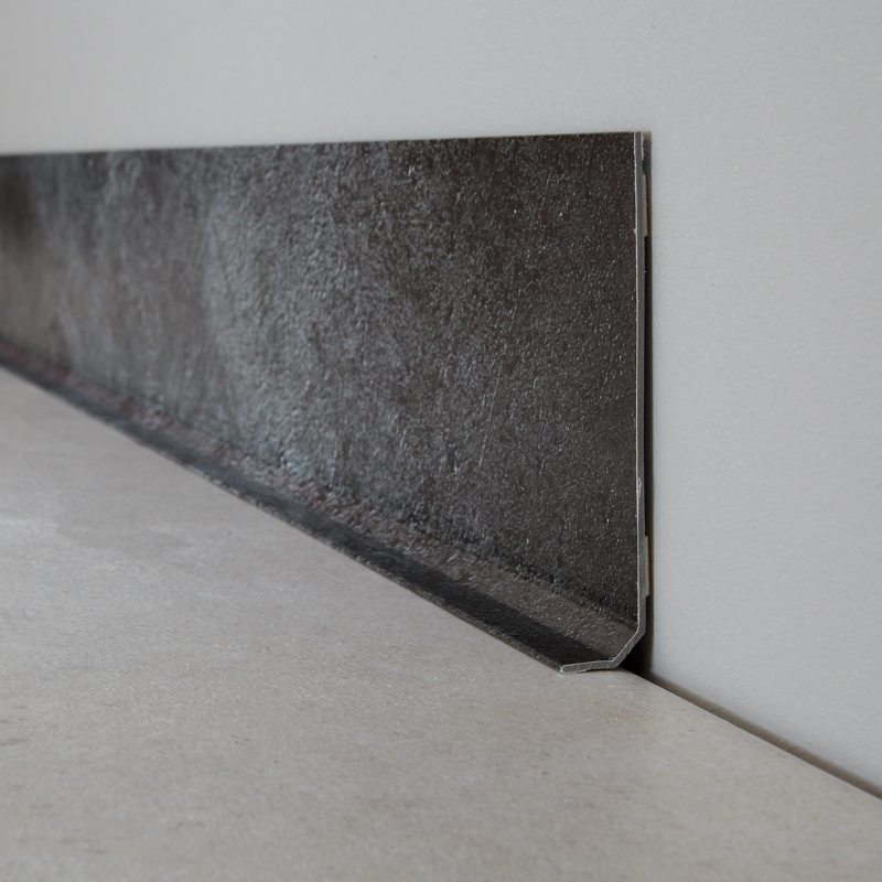 Plinthe déco LAISSE BÉTON coloris gris
