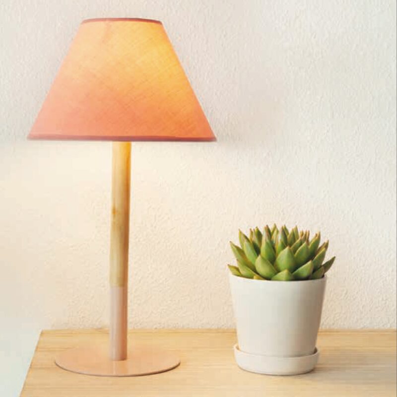 Lampe à poser FUNNY coloris rose poudré 51 x 24 cm