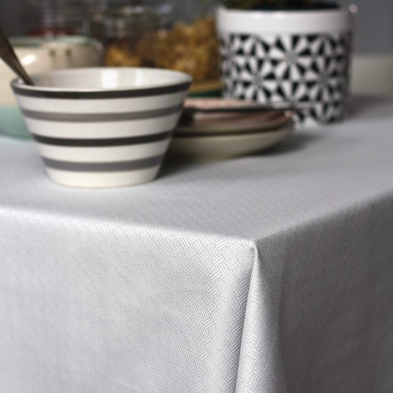 Nappe ORSAY coloris gris perle 150 x 235 cm