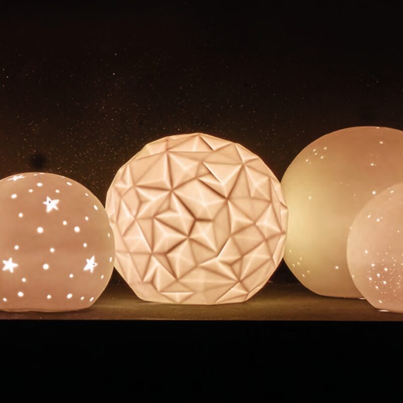 Lampe de chevet SPHÈRE ORIGAMI coloris blanc 21 x 21 cm