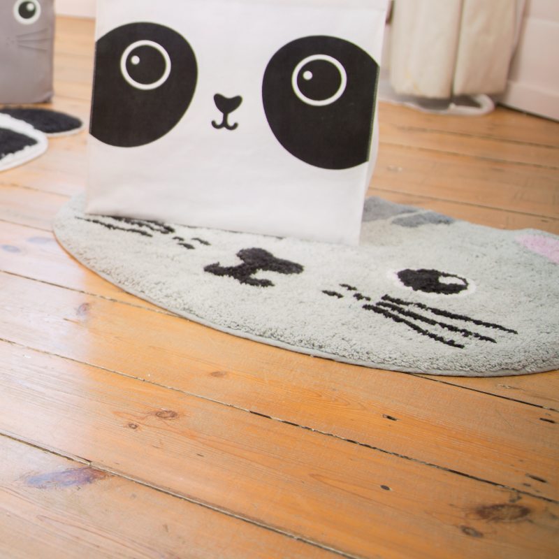 Tapis NORI CAT coloris Gris clair 45 x 50 cm