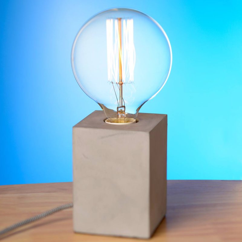 Lampe de table CUBE BETON coloris gris béton 27 x 12 cm