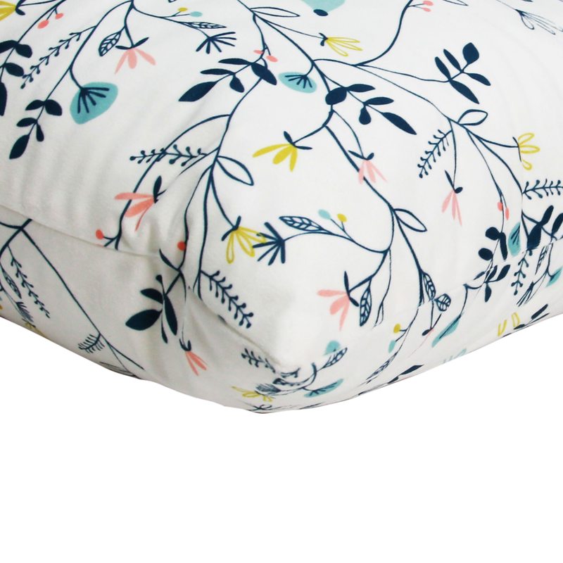 Coussin ENCHANTED FOREST coloris blanc 45 x 45 cm