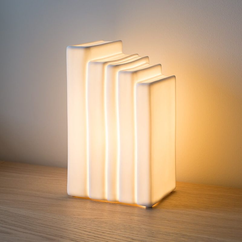 Lampe à poser LIVRES coloris blanc 24 x 12 cm