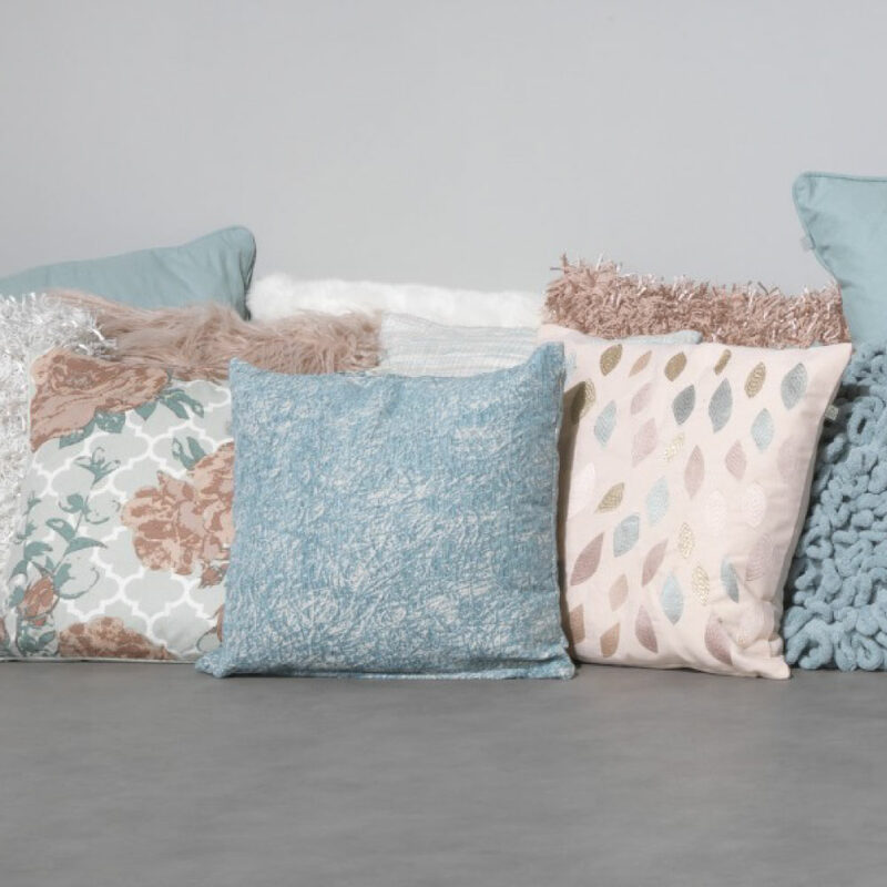 Coussin FIEKA coloris jade clair 45 x 45 cm