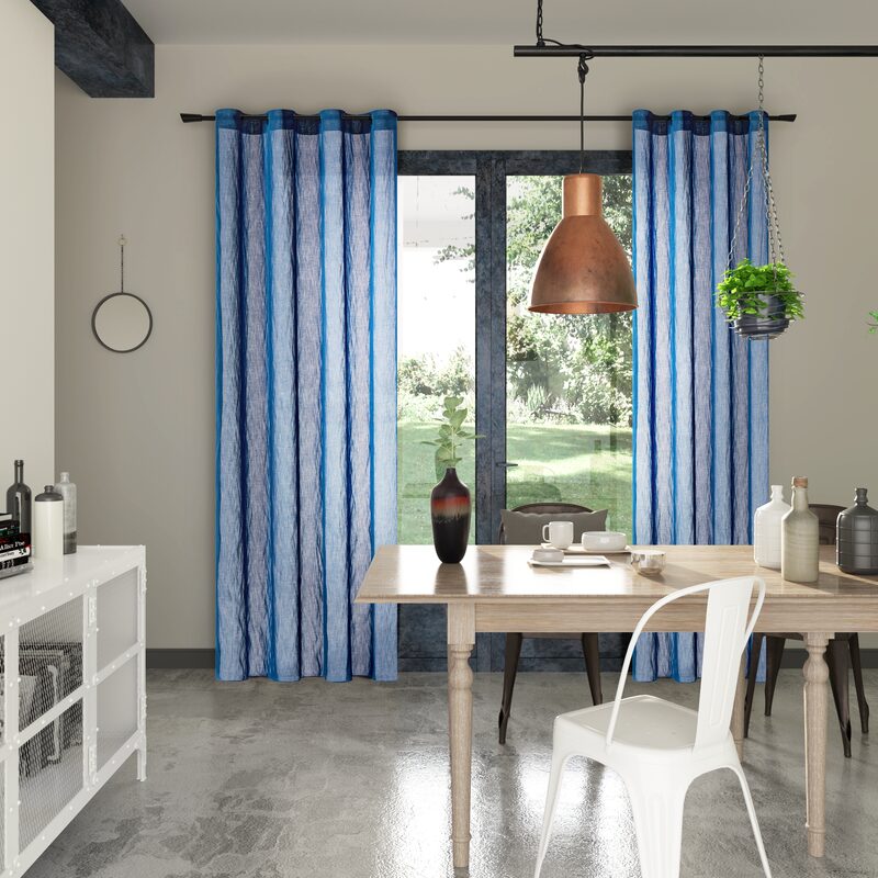 Voilage CHECH coloris bleu 145 x 240 cm