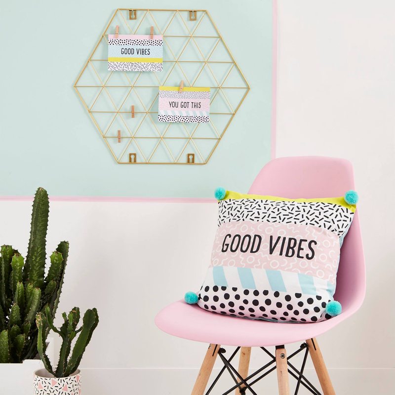 Coussin GOOD VIBES coloris multicolore 40 x 40 cm