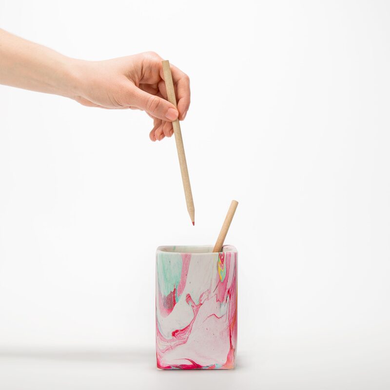 Pot à crayons PINK MARBLE coloris rose