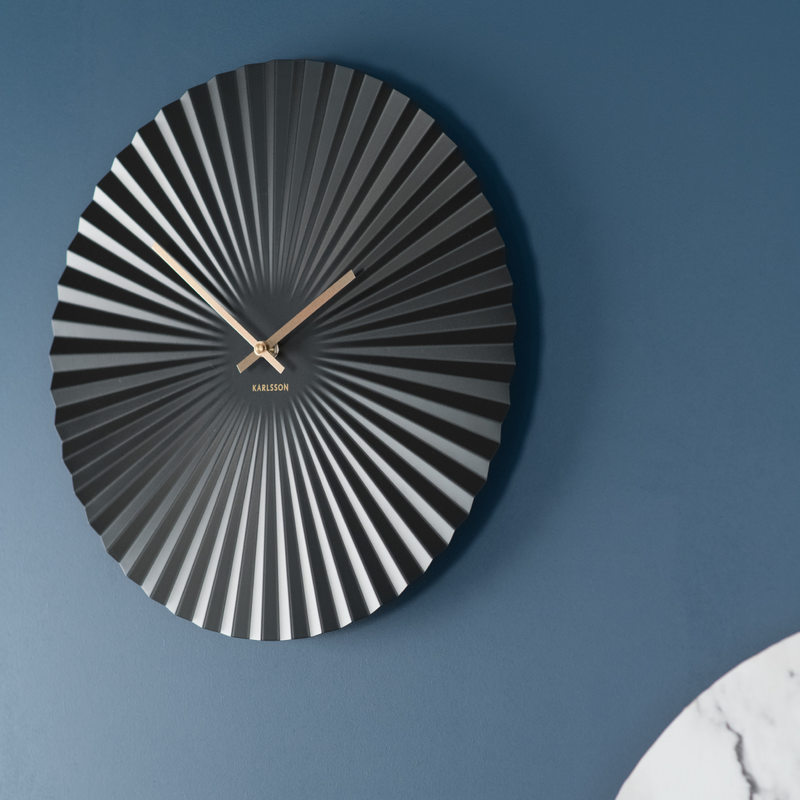 Horloge en métal SENSU coloris noir
