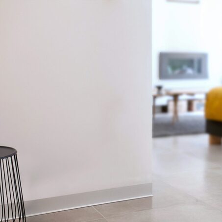 Plinthe déco ALU BROSSÉ 2M coloris argent