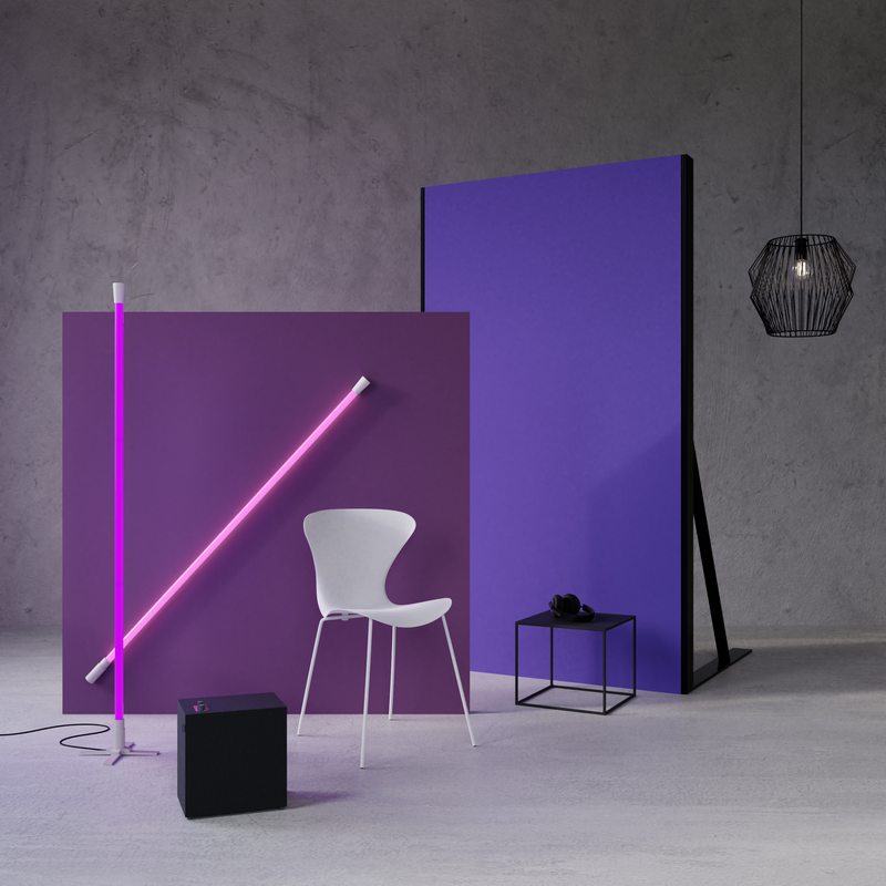 Lampadaire NÉON coloris violet