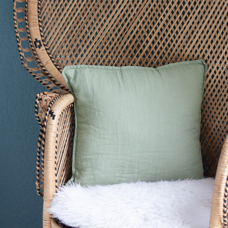 Coussin LEINNEN coloris vert lichen 40 x 40 cm
