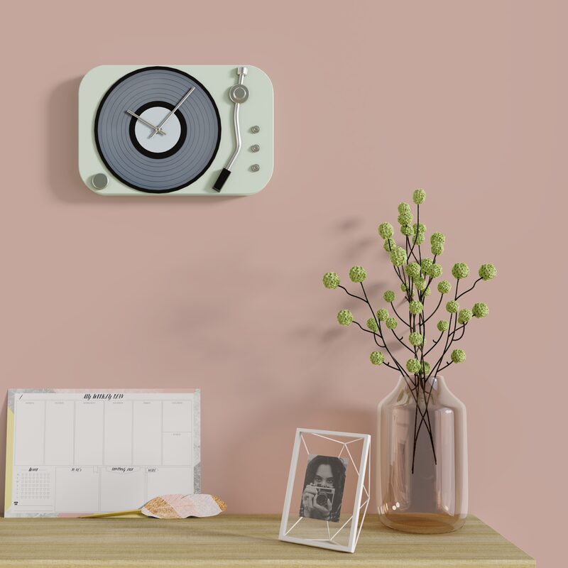 Horloge TOURNE DISQUE coloris vert menthe