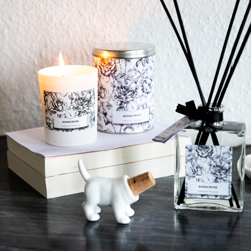 Bougie parfumée COLLECTION NUANCES AUDACIEUSE Violette & Jasmin