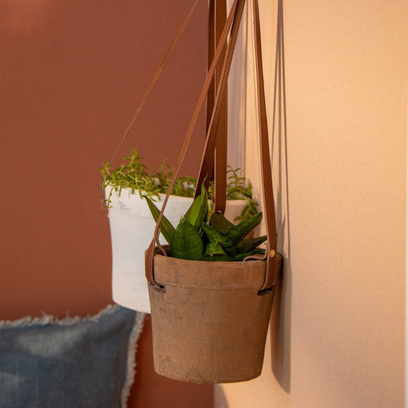 Pot suspendu ADAME coloris terre cuite