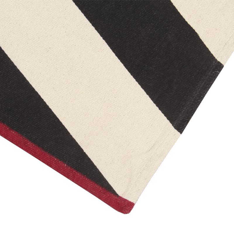 Tapis IKAT coloris noir 140 x 200 cm