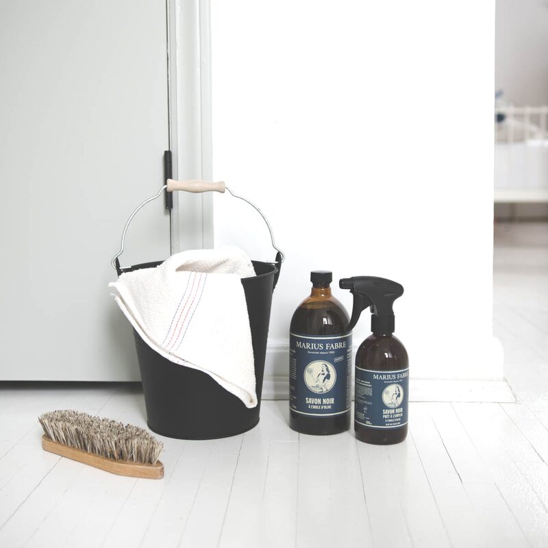 Savon d'entretien SPRAY SAVON NOIR