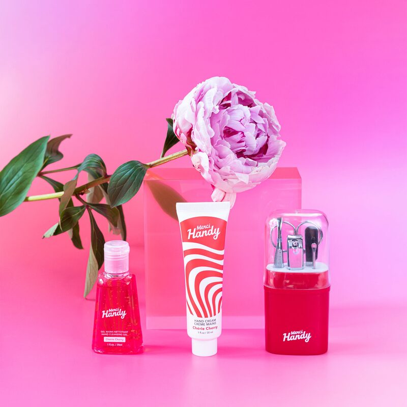 Coffret cosmétique LOVE IS IN THE HAND cerise