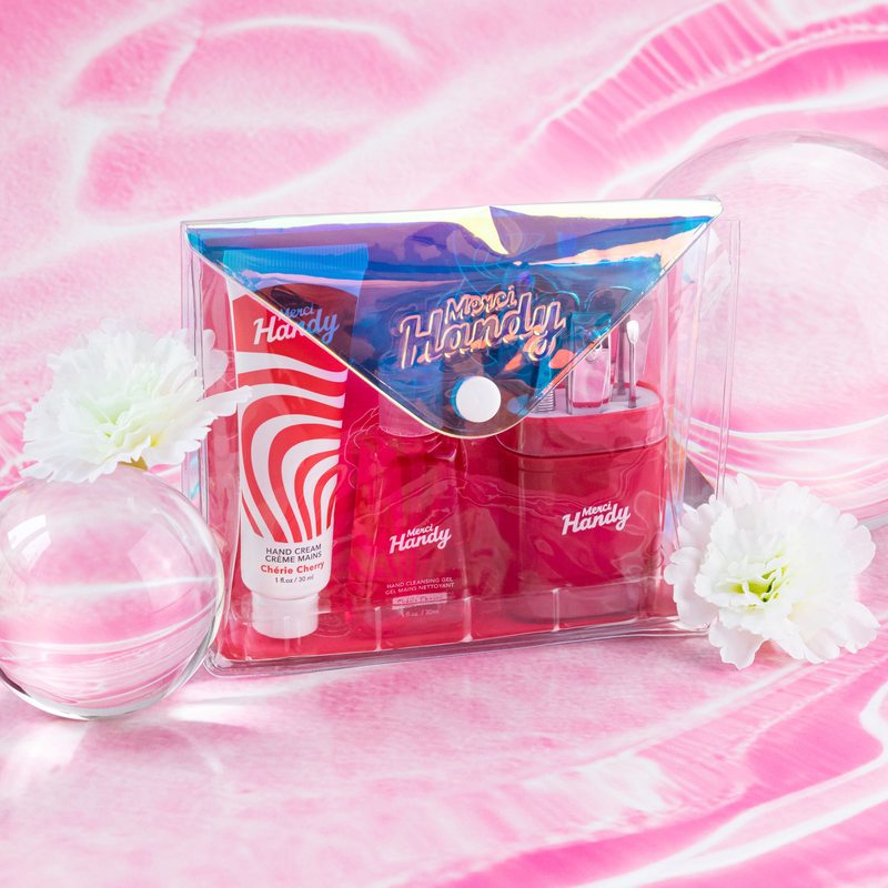 Coffret cosmétique LOVE IS IN THE HAND cerise