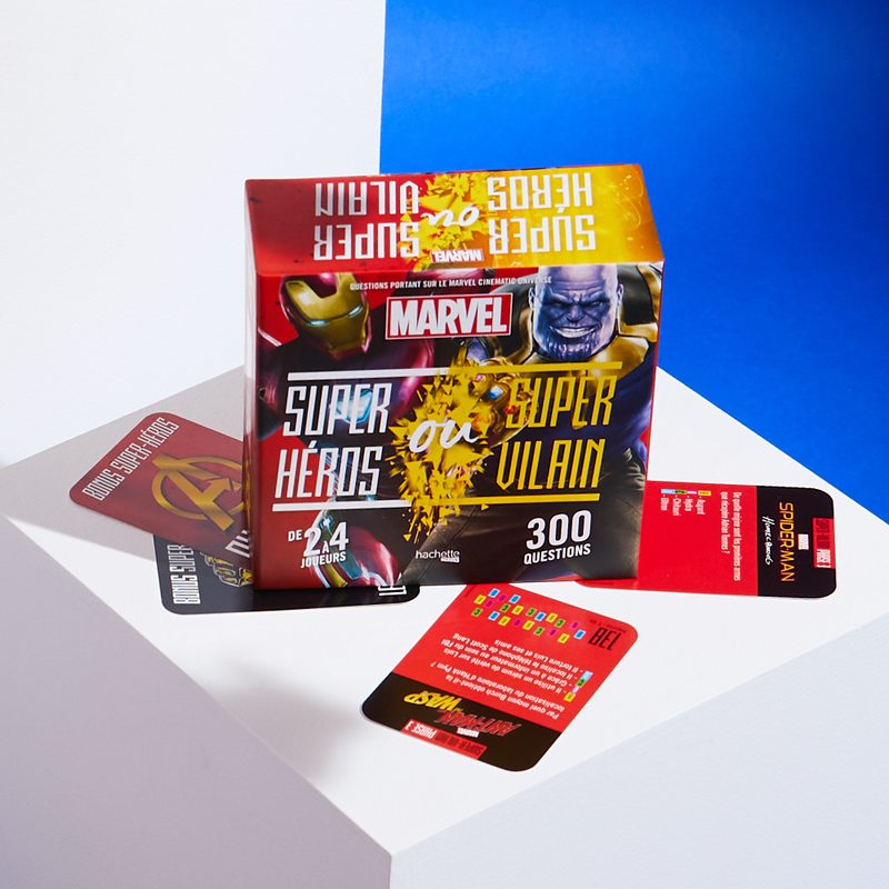 Jeu de société BOITE SUPER-HEROS OU SUPER-VILAINS MARVEL