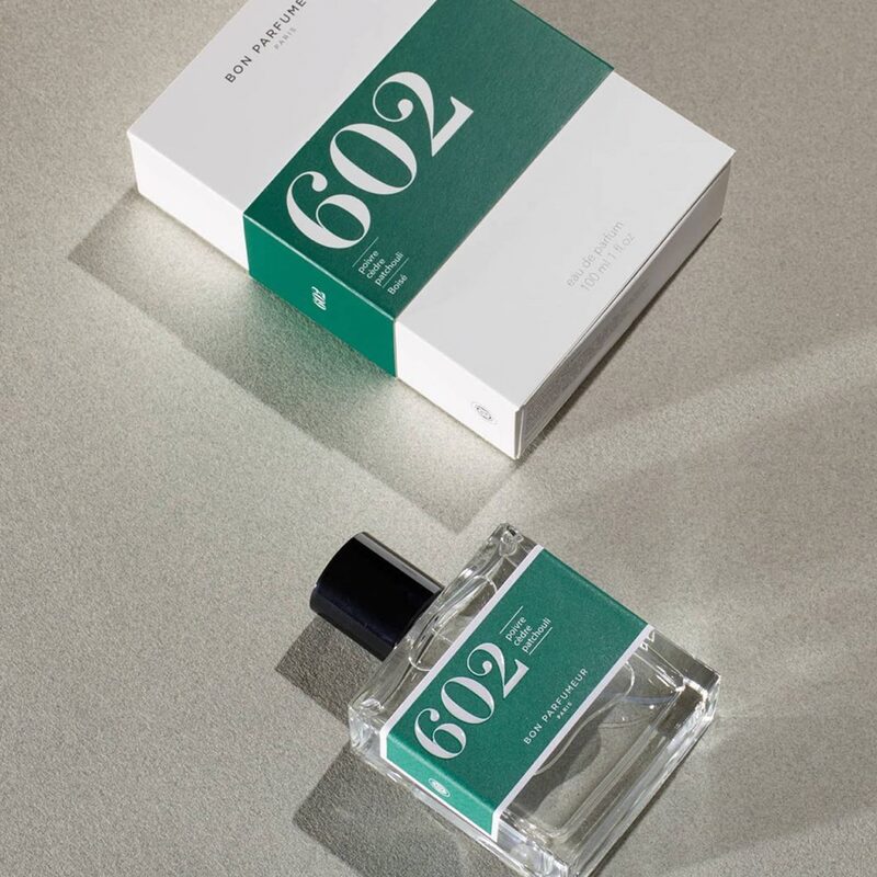 Parfum 602 poivre, cèdre, patchouli