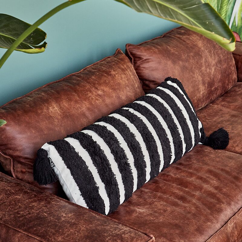 Coussin JORI coloris noir/blanc 35 x 90 cm
