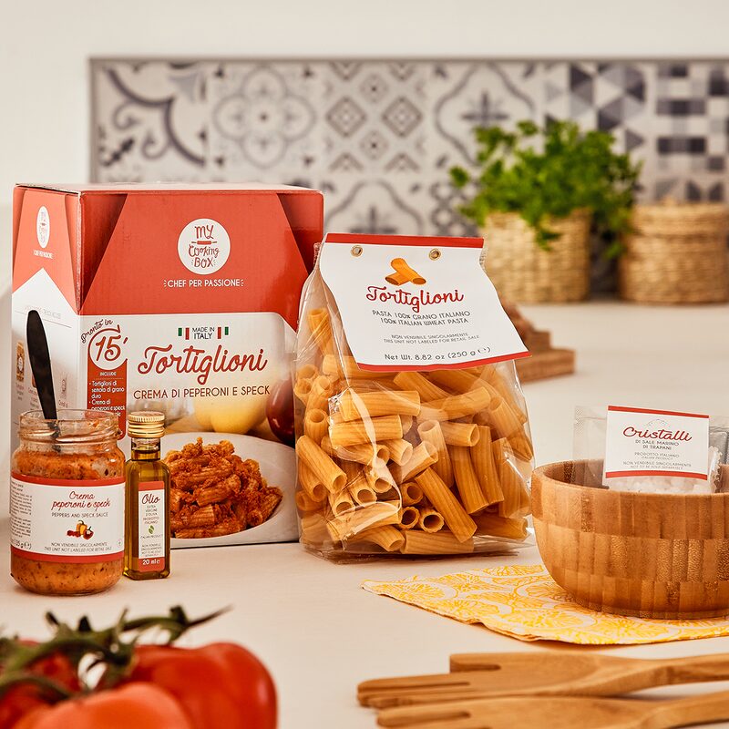 Coffret TORTIGLIONI A LA CREME DE POIVRON ET SPECK
