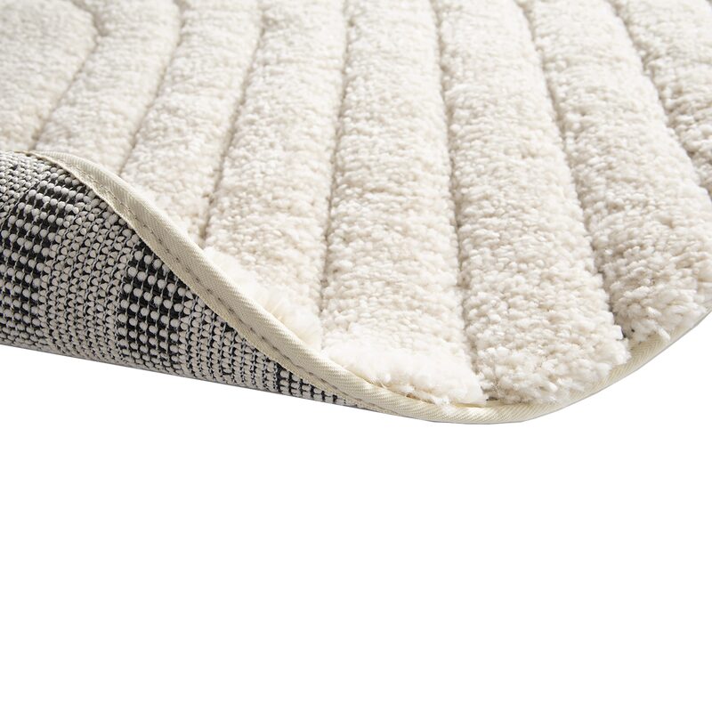 Tapis MANSOUR coloris blanc 160 cm