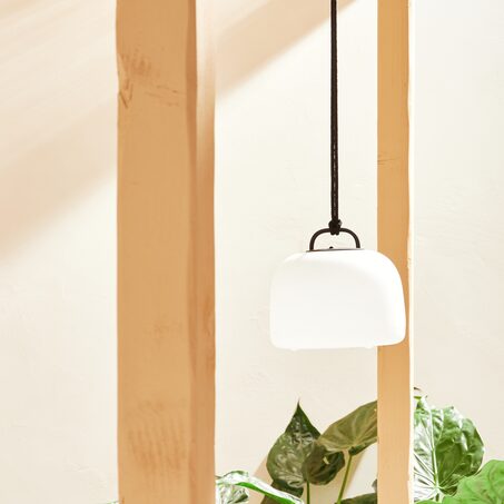Suspension KETTLE coloris blanc 19,6 x 22 cm diamètre 22 cm