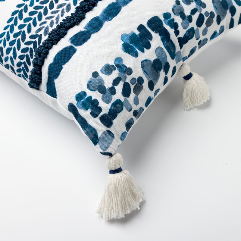 Coussin GABBY coloris bleu 40 x 60 cm