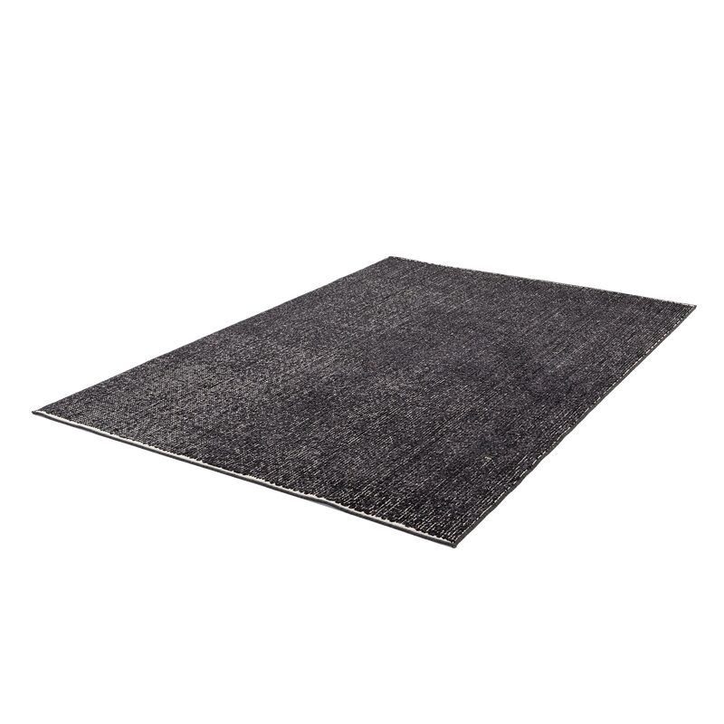 Tapis DELTA coloris noir 160 x 230 cm