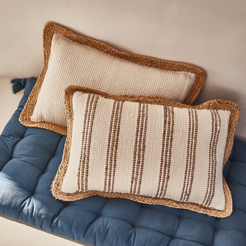Coussin TILIA coloris blanc / naturel 40 x 60 cm