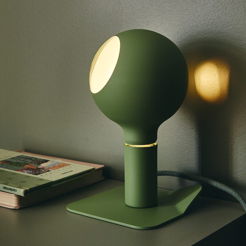 Lampe à poser IRIDE coloris vert kaki 17,8 x 14 cm