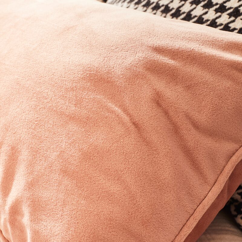 Coussin FYN coloris nude orangé 30 x 50 cm