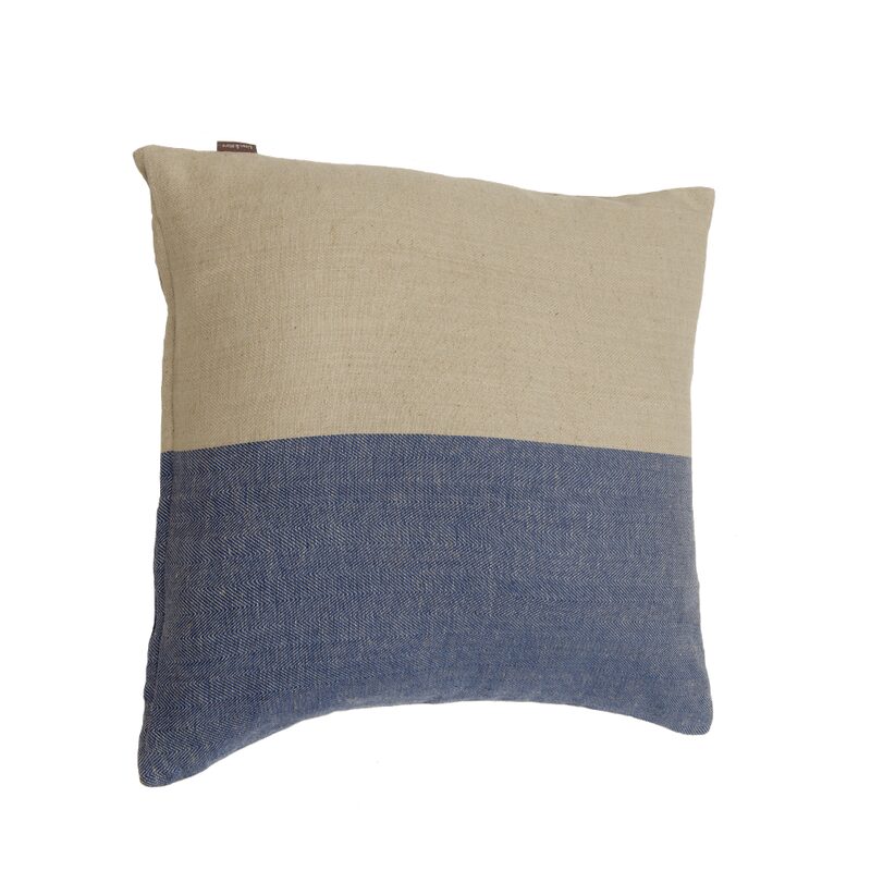 Coussin HALF coloris navy/beige 45 x 45 cm