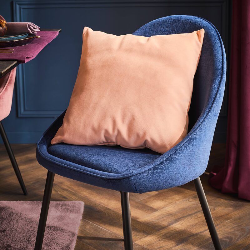 Coussin TASOS coloris rose orangé 45 x 45 cm
