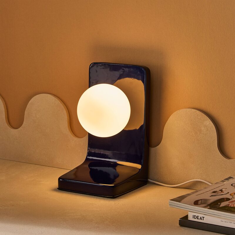 Lampe à poser WALTER coloris bleu nuit 23 x 13 cm